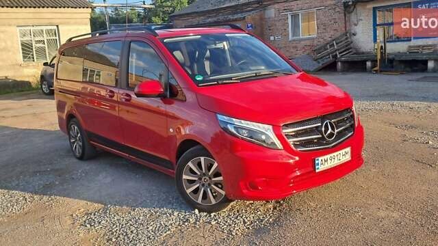 Червоний Мерседес Віто, об'ємом двигуна 2 л та пробігом 149 тис. км за 32500 $, фото 1 на Automoto.ua