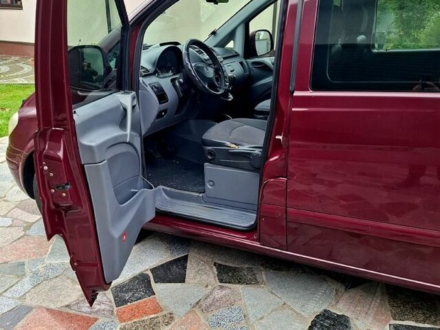 Мерседес Вито 2007 в Яготине на Automoto.ua Красный Мерседес Вито, объемом двигателя 2.1 л и пробегом 264 тыс. км за 6000 $, фото 1 на Automoto.ua