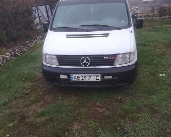 Мерседес Вито, объемом двигателя 2.15 л и пробегом 380 тыс. км за 3500 $, фото 1 на Automoto.ua
