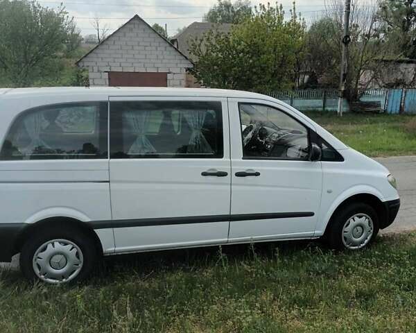 Мерседес Віто, об'ємом двигуна 2.1 л та пробігом 300 тис. км за 8500 $, фото 1 на Automoto.ua