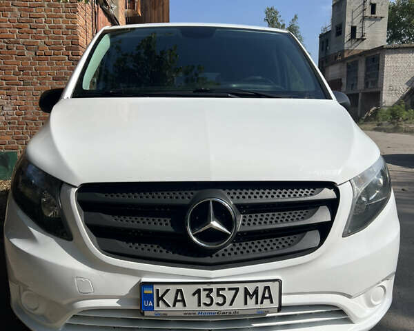 Мерседес Вито, объемом двигателя 2.14 л и пробегом 196 тыс. км за 26000 $, фото 1 на Automoto.ua
