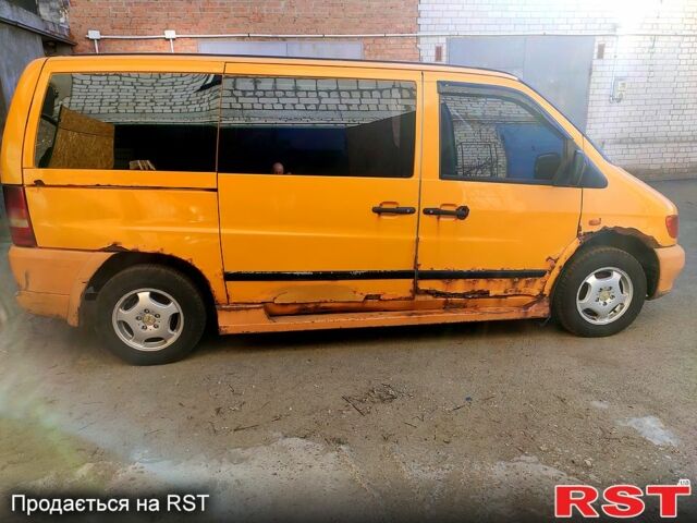 Мерседес Вито, объемом двигателя 23 л и пробегом 445 тыс. км за 2000 $, фото 1 на Automoto.ua