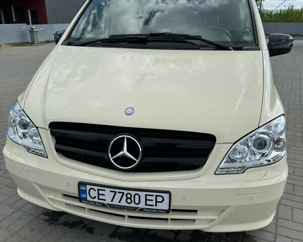 Желтый Мерседес Вито, объемом двигателя 2.99 л и пробегом 569 тыс. км за 17500 $, фото 1 на Automoto.ua