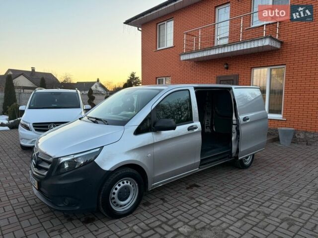 Серый Мерседес Вито, объемом двигателя 2 л и пробегом 175 тыс. км за 23777 $, фото 1 на Automoto.ua