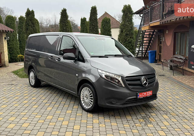 Серый Мерседес Вито, объемом двигателя 1.95 л и пробегом 315 тыс. км за 23800 $, фото 1 на Automoto.ua