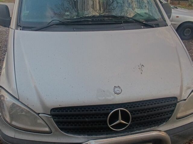 Сірий Мерседес Віто, об'ємом двигуна 2.1 л та пробігом 500 тис. км за 4000 $, фото 1 на Automoto.ua