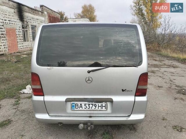 Мерседес Вито 1998 в Пятихатках на Automoto.ua Серый Мерседес Вито, объемом двигателя 2.3 л и пробегом 438 тыс. км за 4000 $, фото 1 на Automoto.ua