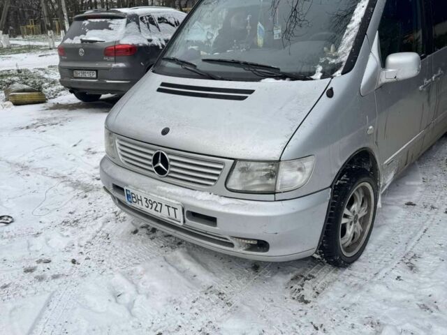 Серый Мерседес Вито, объемом двигателя 2.1 л и пробегом 400 тыс. км за 5000 $, фото 1 на Automoto.ua
