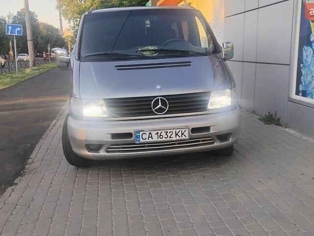 Сірий Мерседес Віто, об'ємом двигуна 2.2 л та пробігом 252 тис. км за 3810 $, фото 1 на Automoto.ua