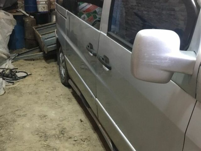 Сірий Мерседес Віто, об'ємом двигуна 2.2 л та пробігом 3 тис. км за 2200 $, фото 1 на Automoto.ua