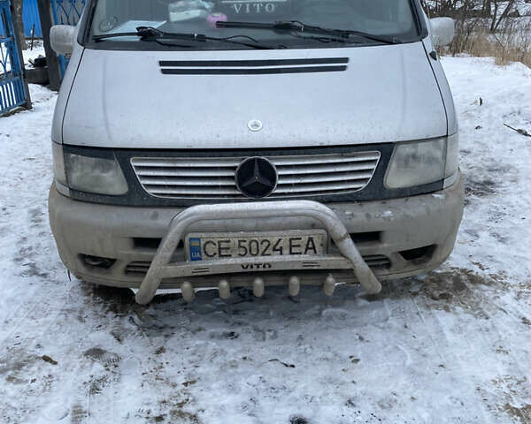 Серый Мерседес Вито, объемом двигателя 2.15 л и пробегом 400 тыс. км за 3000 $, фото 1 на Automoto.ua
