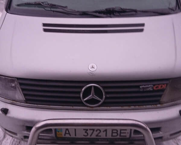 Серый Мерседес Вито, объемом двигателя 2.15 л и пробегом 400 тыс. км за 4400 $, фото 1 на Automoto.ua