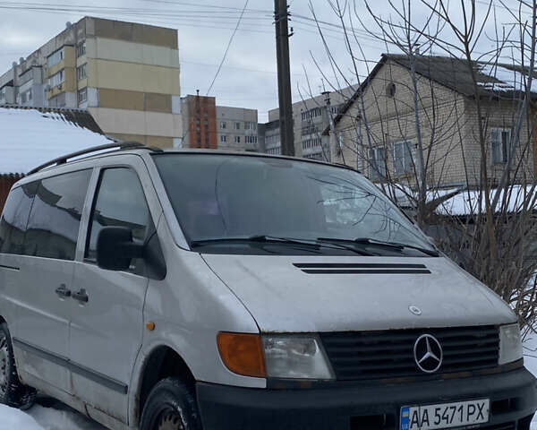 Сірий Мерседес Віто, об'ємом двигуна 2.3 л та пробігом 300 тис. км за 2150 $, фото 1 на Automoto.ua