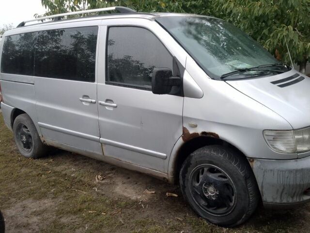 Серый Мерседес Вито, объемом двигателя 2.1 л и пробегом 287 тыс. км за 2200 $, фото 1 на Automoto.ua