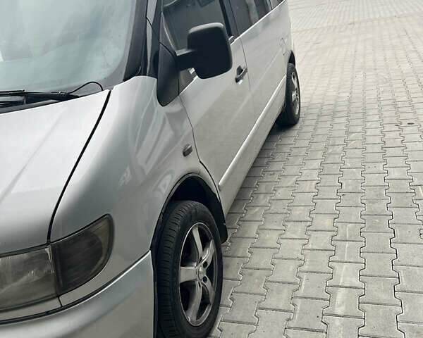 Сірий Мерседес Віто, об'ємом двигуна 2.2 л та пробігом 393 тис. км за 6000 $, фото 1 на Automoto.ua