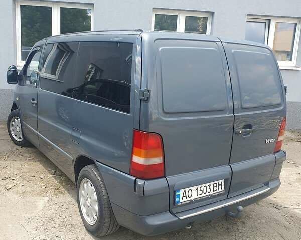 Серый Мерседес Вито, объемом двигателя 2.2 л и пробегом 450 тыс. км за 5500 $, фото 1 на Automoto.ua