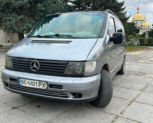 Серый Мерседес Вито, объемом двигателя 2.15 л и пробегом 500 тыс. км за 3000 $, фото 1 на Automoto.ua