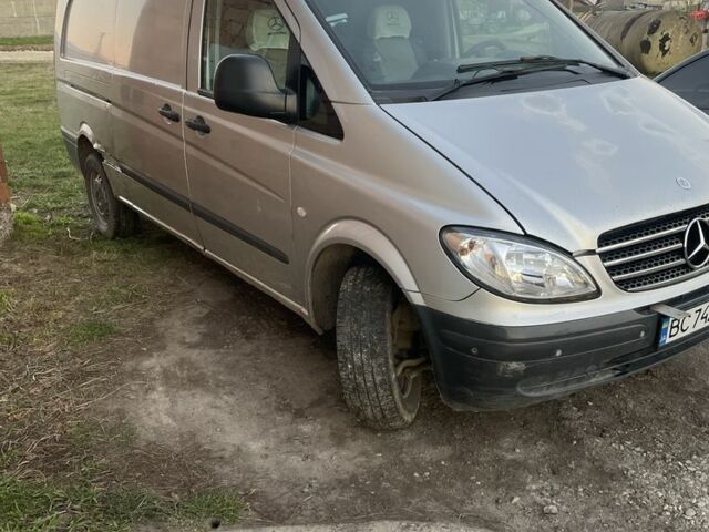 Серый Мерседес Вито, объемом двигателя 2.1 л и пробегом 600 тыс. км за 4000 $, фото 1 на Automoto.ua