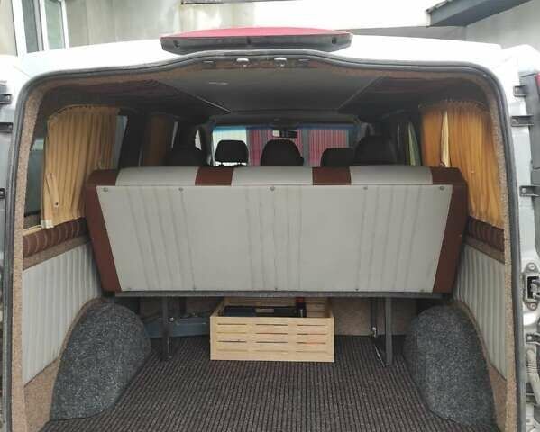 Сірий Мерседес Віто, об'ємом двигуна 2.2 л та пробігом 318 тис. км за 10300 $, фото 1 на Automoto.ua