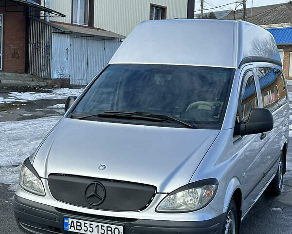 Серый Мерседес Вито, объемом двигателя 2.15 л и пробегом 186 тыс. км за 10500 $, фото 1 на Automoto.ua