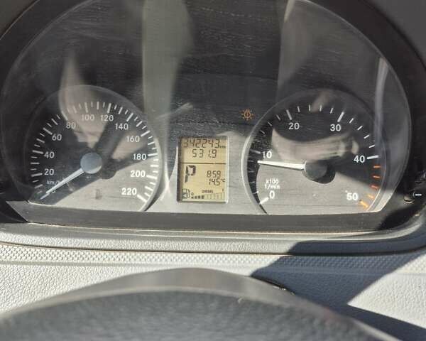 Сірий Мерседес Віто, об'ємом двигуна 2.15 л та пробігом 331 тис. км за 8300 $, фото 1 на Automoto.ua