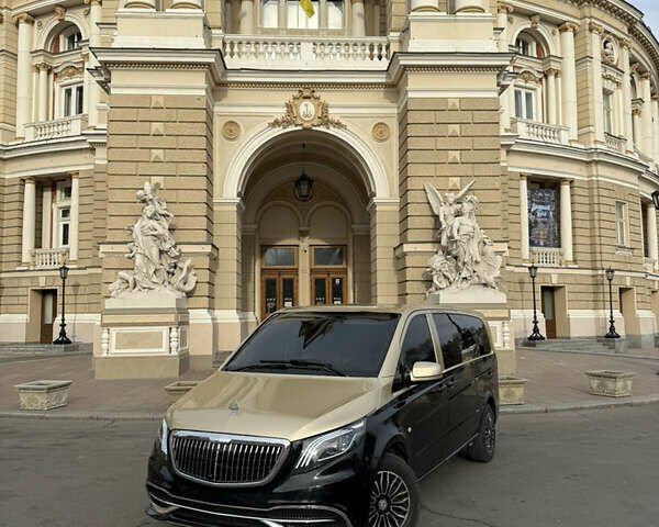 Серый Мерседес Вито, объемом двигателя 2.14 л и пробегом 21 тыс. км за 16999 $, фото 1 на Automoto.ua