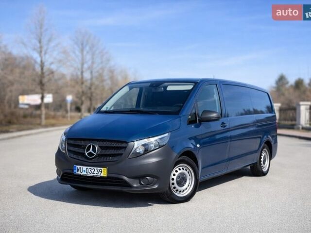 Серый Мерседес Вито, объемом двигателя 2.2 л и пробегом 275 тыс. км за 16400 $, фото 1 на Automoto.ua