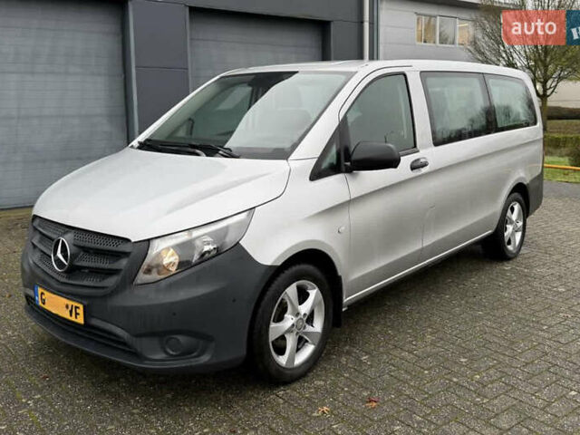 Серый Мерседес Вито, объемом двигателя 2.14 л и пробегом 320 тыс. км за 26500 $, фото 1 на Automoto.ua