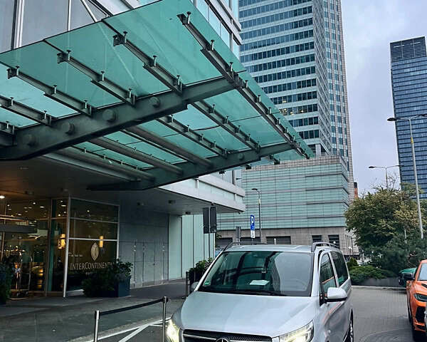 Серый Мерседес Вито, объемом двигателя 2.14 л и пробегом 280 тыс. км за 32999 $, фото 1 на Automoto.ua