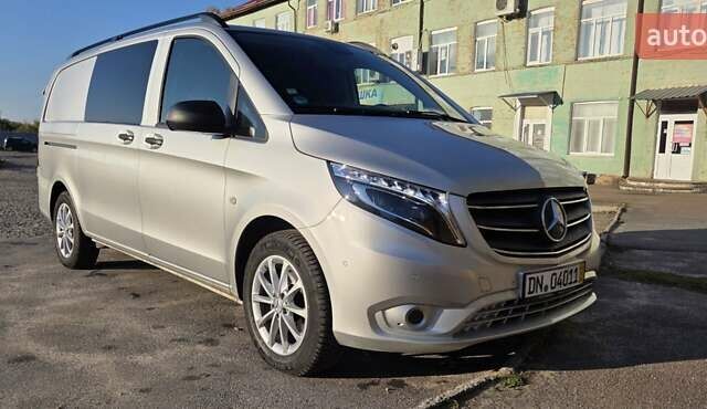 Серый Мерседес Вито, объемом двигателя 2 л и пробегом 196 тыс. км за 24999 $, фото 1 на Automoto.ua