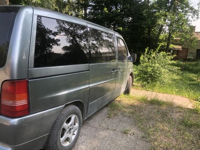 Сірий Мерседес Віто, об'ємом двигуна 8 л та пробігом 340 тис. км за 2997 $, фото 1 на Automoto.ua