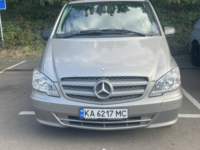 Серый Мерседес Вито, объемом двигателя 2.1 л и пробегом 330 тыс. км за 12000 $, фото 1 на Automoto.ua
