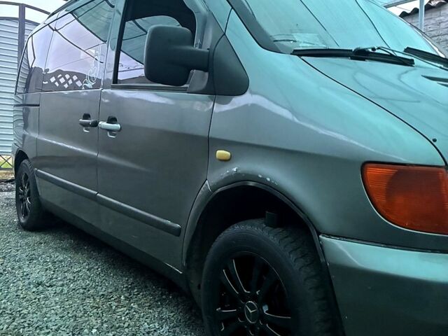 Серый Мерседес Вито, объемом двигателя 2.3 л и пробегом 350 тыс. км за 3700 $, фото 1 на Automoto.ua