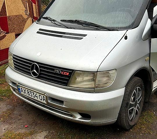 Мерседес Вито 2002 в Харькове на Automoto.ua Серый Мерседес Вито, объемом двигателя 2.1 л и пробегом 360 тыс. км за 4000 $, фото 1 на Automoto.ua