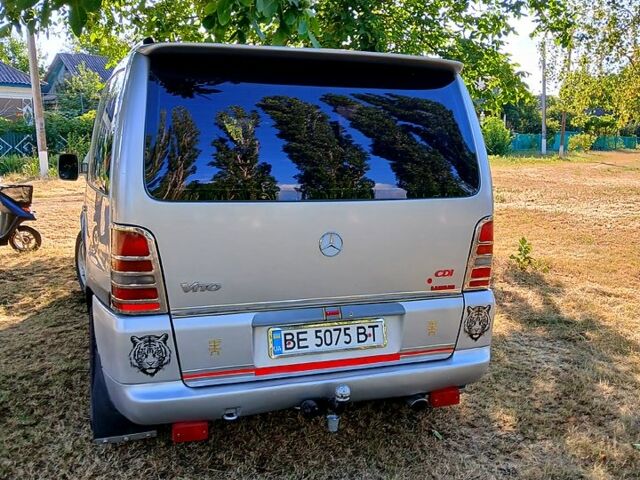 Сірий Мерседес Віто, об'ємом двигуна 2.1 л та пробігом 280 тис. км за 4500 $, фото 1 на Automoto.ua