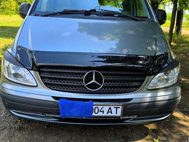 Серый Мерседес Вито, объемом двигателя 2.2 л и пробегом 191 тыс. км за 9800 $, фото 1 на Automoto.ua