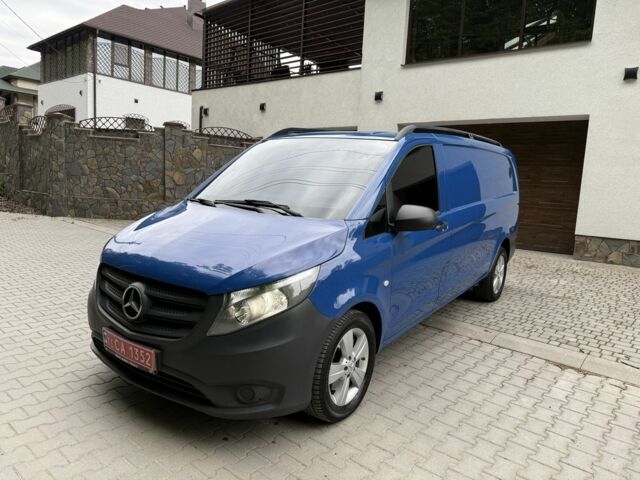Синий Мерседес Вито, объемом двигателя 2.2 л и пробегом 370 тыс. км за 13900 $, фото 1 на Automoto.ua