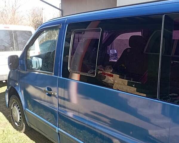 Синій Мерседес Віто, об'ємом двигуна 2.3 л та пробігом 400 тис. км за 3000 $, фото 1 на Automoto.ua