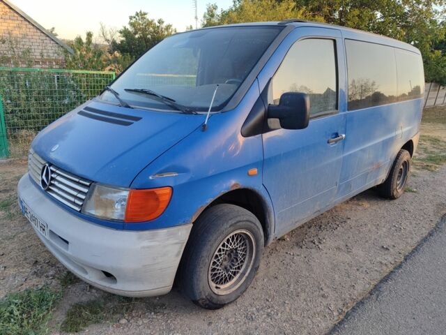 Синий Мерседес Вито, объемом двигателя 0 л и пробегом 537 тыс. км за 2200 $, фото 1 на Automoto.ua