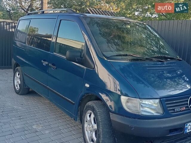 Синий Мерседес Вито, объемом двигателя 2.2 л и пробегом 351 тыс. км за 2988 $, фото 1 на Automoto.ua