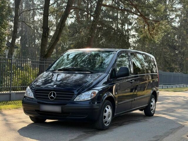 Синий Мерседес Вито, объемом двигателя 1.9 л и пробегом 236 тыс. км за 2999 $, фото 1 на Automoto.ua