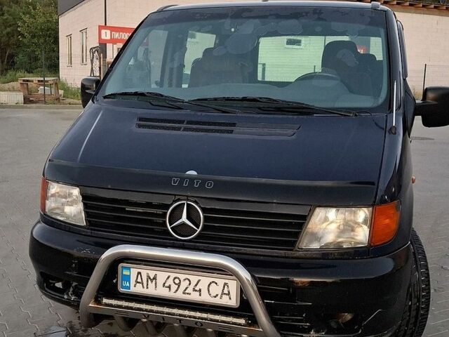 Синий Мерседес Вито, объемом двигателя 2.15 л и пробегом 573 тыс. км за 4000 $, фото 1 на Automoto.ua