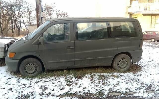 Синій Мерседес Віто, об'ємом двигуна 2.15 л та пробігом 400 тис. км за 1200 $, фото 1 на Automoto.ua
