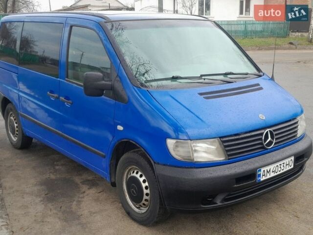 Синій Мерседес Віто, об'ємом двигуна 2.15 л та пробігом 305 тис. км за 3800 $, фото 1 на Automoto.ua