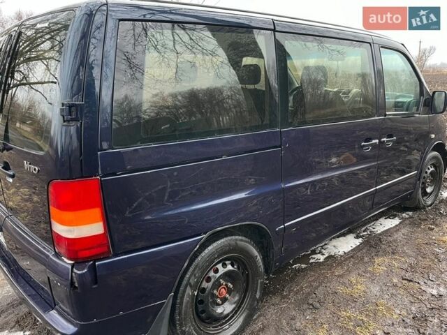 Синий Мерседес Вито, объемом двигателя 2.15 л и пробегом 316 тыс. км за 5350 $, фото 1 на Automoto.ua