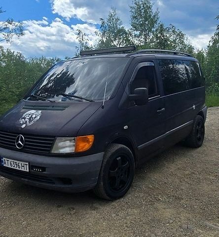 Синий Мерседес Вито, объемом двигателя 2.15 л и пробегом 123 тыс. км за 4000 $, фото 1 на Automoto.ua
