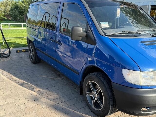 Синий Мерседес Вито, объемом двигателя 2.1 л и пробегом 265 тыс. км за 5700 $, фото 1 на Automoto.ua
