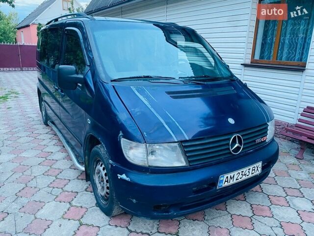 Синий Мерседес Вито, объемом двигателя 2.15 л и пробегом 331 тыс. км за 4100 $, фото 1 на Automoto.ua