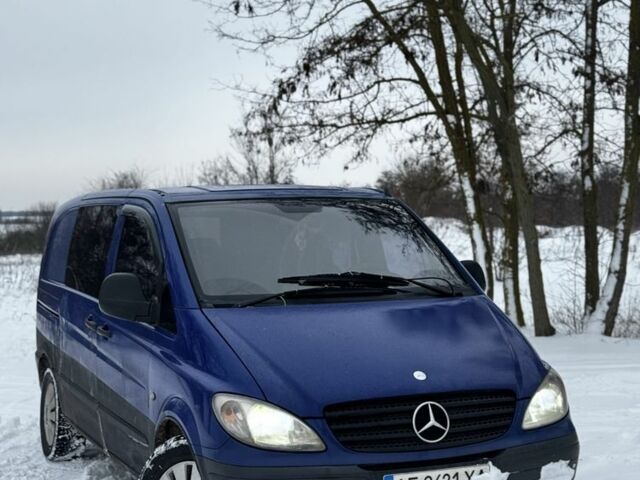 Синій Мерседес Віто, об'ємом двигуна 2.2 л та пробігом 320 тис. км за 4799 $, фото 1 на Automoto.ua