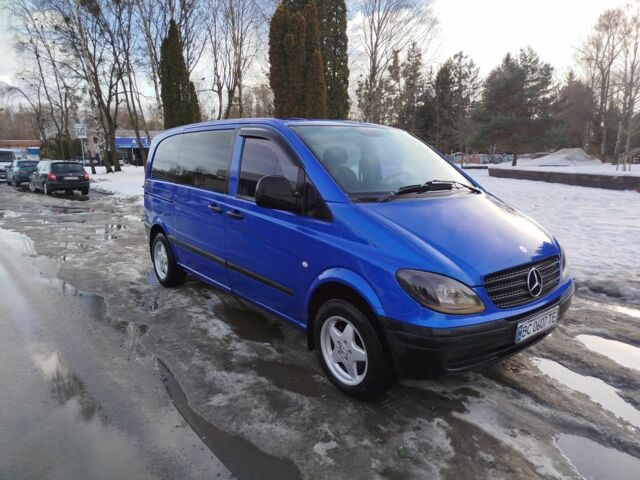 Синий Мерседес Вито, объемом двигателя 2.1 л и пробегом 268 тыс. км за 5800 $, фото 1 на Automoto.ua